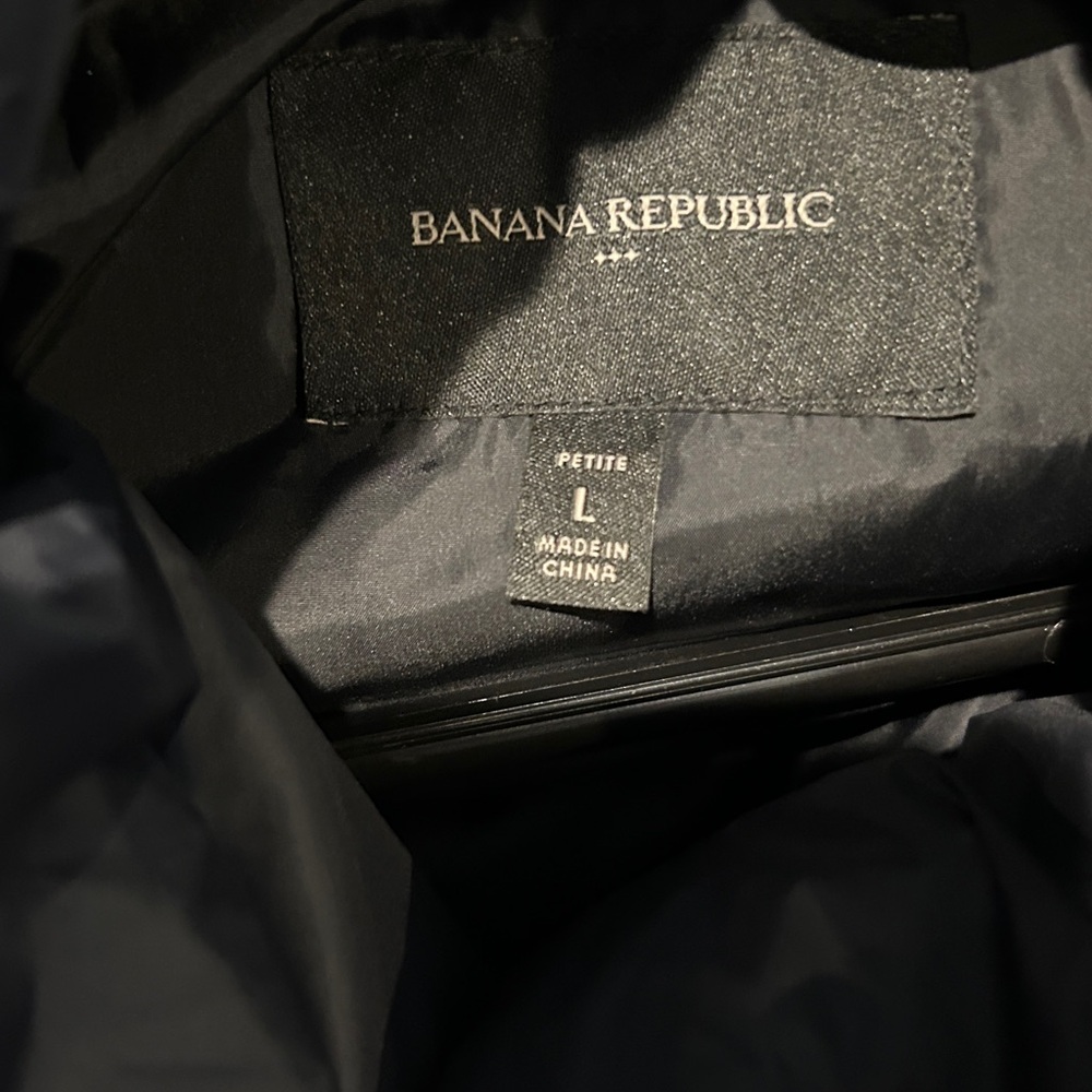 Banana Republic Women's Black Puffer Coat Mid Length With Large Collar Sz LP - Picture 4 of 6